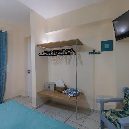 Sarita's & Apartment *