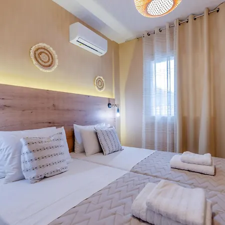 Sarita's & Apartment