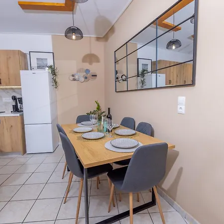 Sarita's & Apartment
